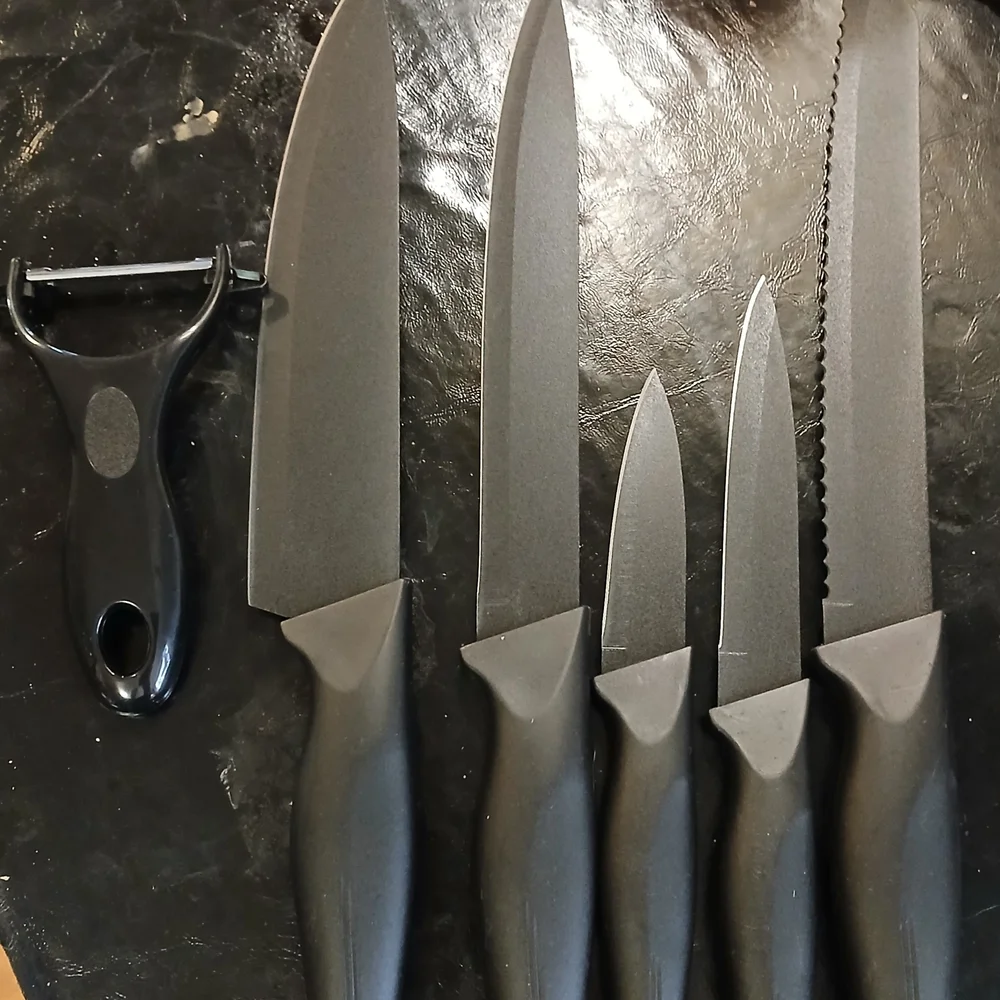 5pc Knife Set with Peeler New Black